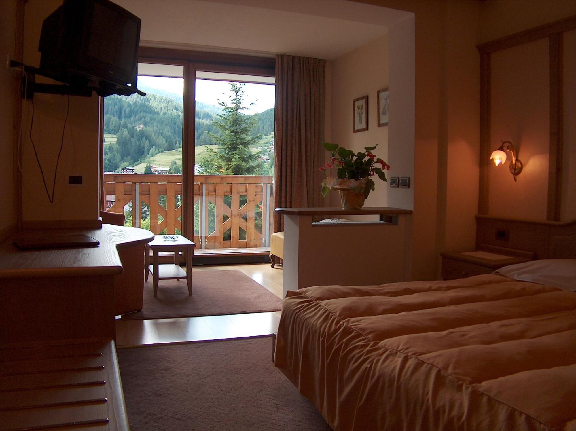 Hotel Catinaccio Rosengarten Моена Екстер'єр фото