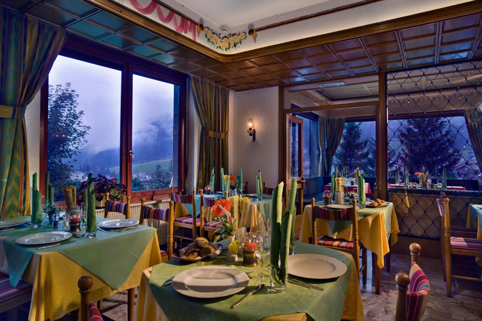 Hotel Catinaccio Rosengarten Моена Екстер'єр фото