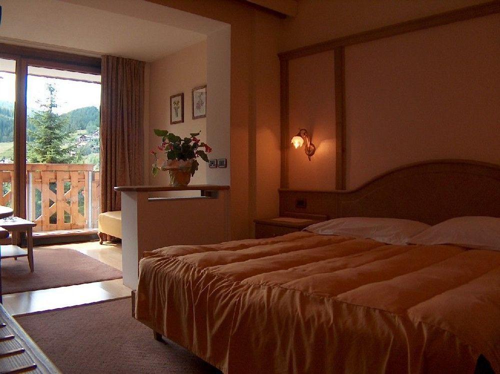 Hotel Catinaccio Rosengarten Моена Екстер'єр фото